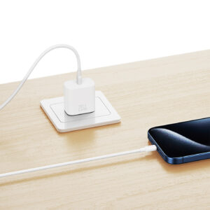 Cargador Celular Rápido USAMS 20W+Cable iPhone  a TypeC 30W - Imagen 3